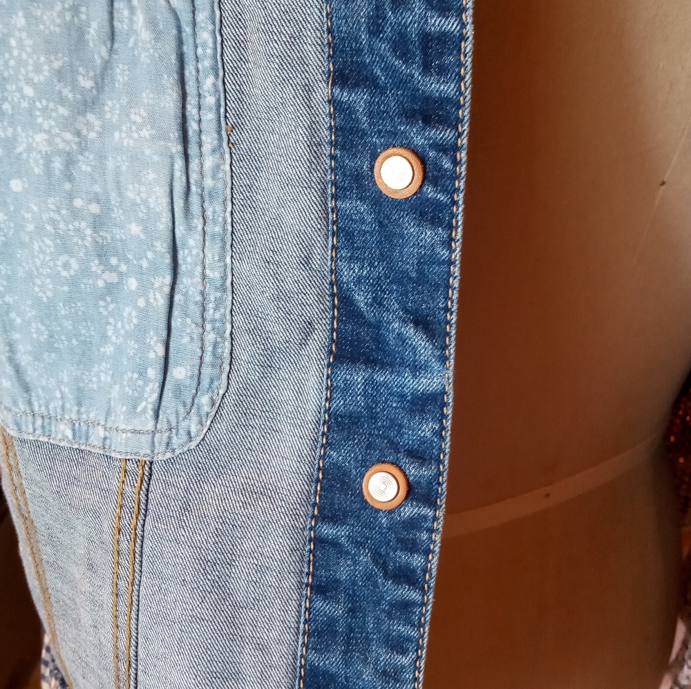 Anthropologie Blue Denim Jacket with White Crochet Hem - Picture 12 of 12